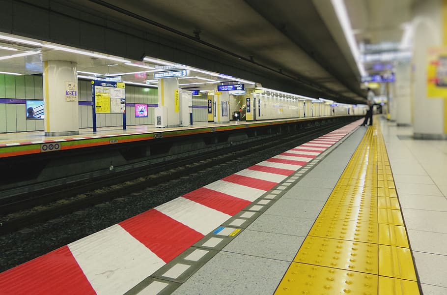 subway, train, station, line, red, white, yellow, platform HD wallpaper