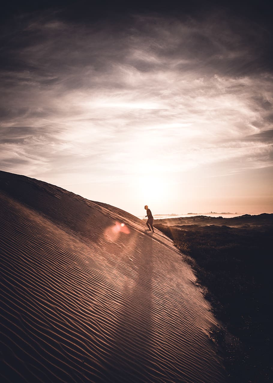 man walking up on sand, sky, cloud - sky, one person, nature HD wallpaper