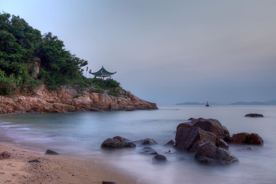 hong kong, lantau island, lonely, shoreline, beach, foggy, pagoda, HD wallpaper