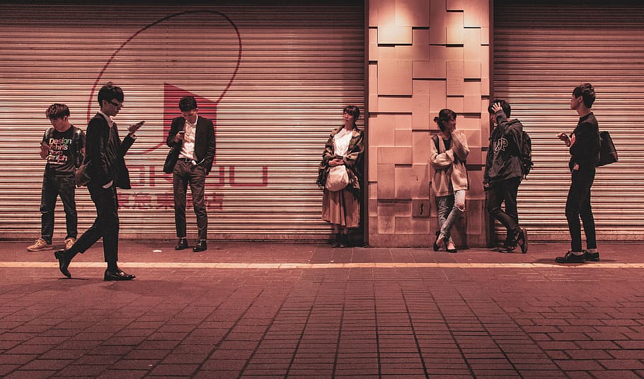 japan, tokyo, phones, people, waiting, asia, red, nightlife, HD wallpaper