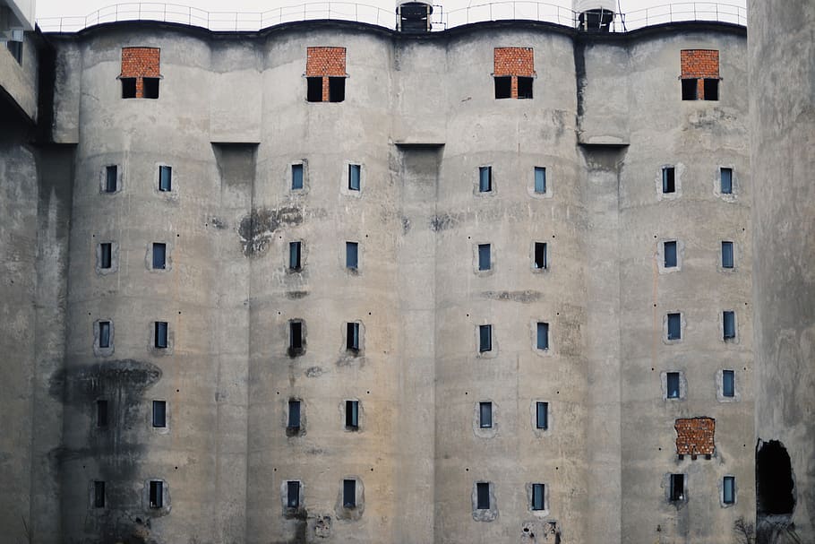 gray concrete building during daytime, architecture, castle, fort HD wallpaper