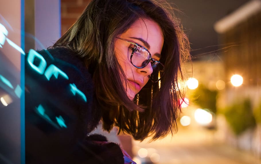 headshot, portrait, one person, night, glasses, lifestyles HD wallpaper