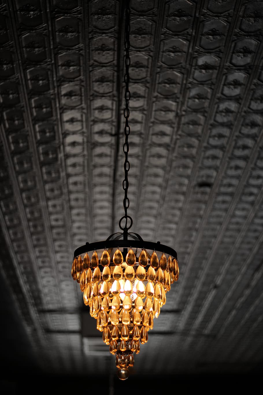 turned-on brown pendant light, lighting equipment, hanging, illuminated HD wallpaper