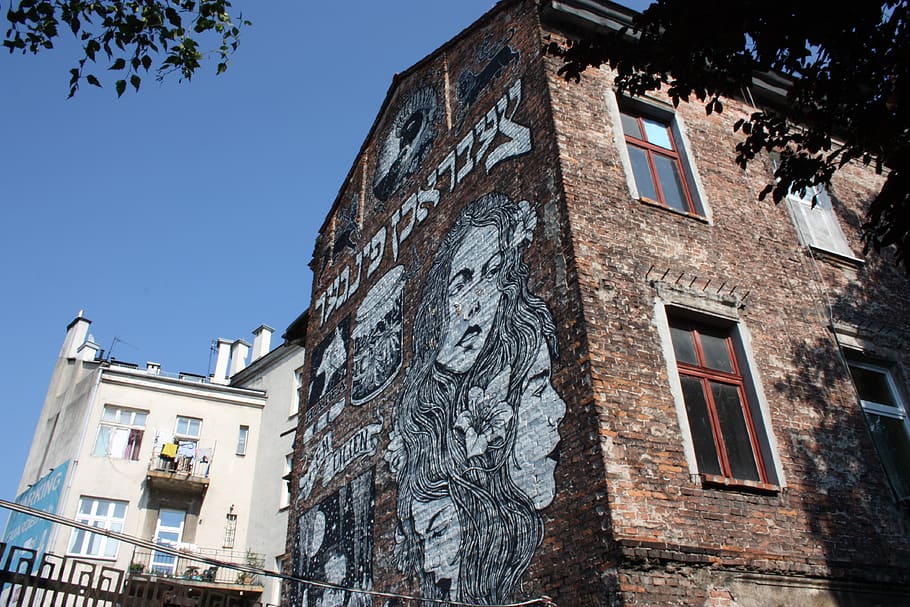 Low Angle Photography Of Building With Graffiti, architecture HD wallpaper