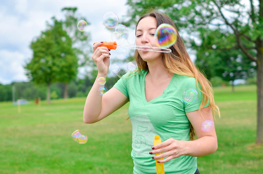 bubbles, outside, summer, park, trees, green, woman, person HD wallpaper