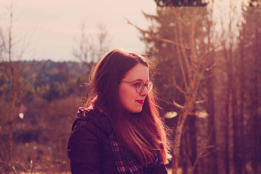 trees, forest, girl, beautiful, glasses, hair, long, long hair HD wallpaper