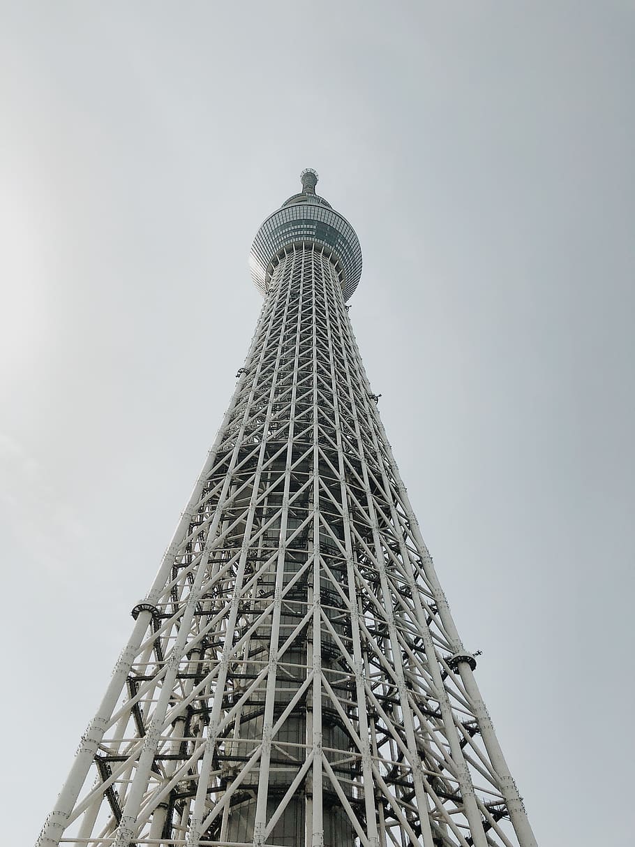 white tower under grey sky, architecture, built structure, low angle view HD wallpaper