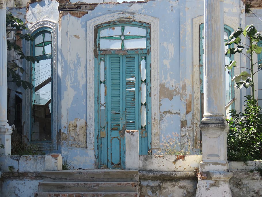 White Concrete House, abandoned, architecture, building, color HD wallpaper