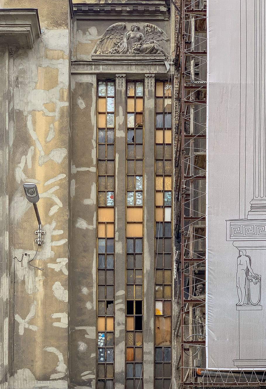 wall, budapest, hungary, building, architecture, art, scaffolding HD wallpaper