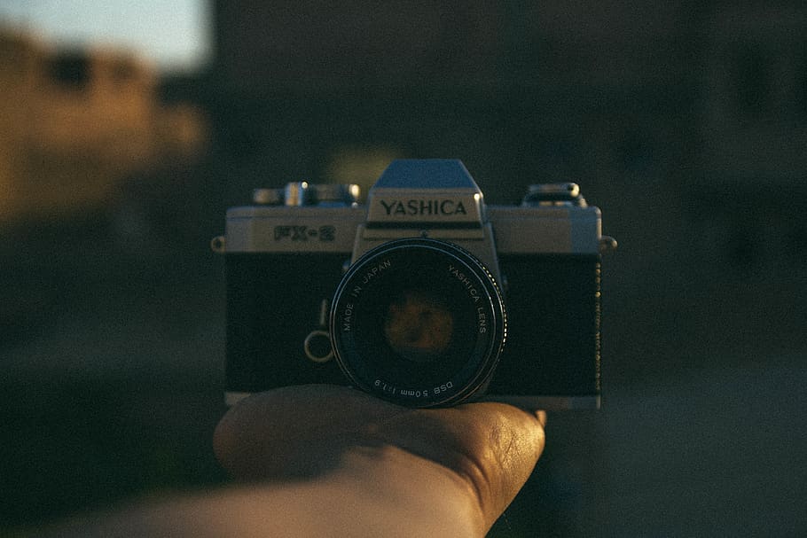algeria, photography themes, hand, human hand, camera - photographic equipment HD wallpaper