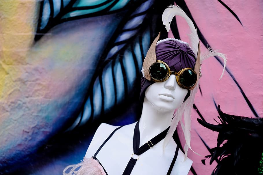 white mannequin in purple turban and brown black sunglasses, goggles, HD wallpaper