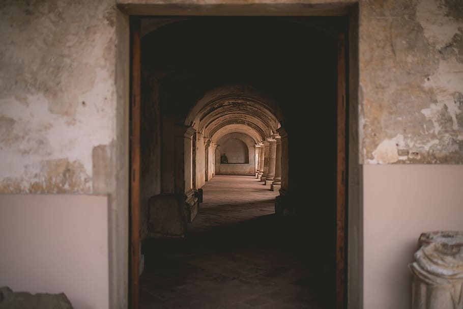 brown concrete hallway, architecture, pillar, door, frame, doorway HD wallpaper