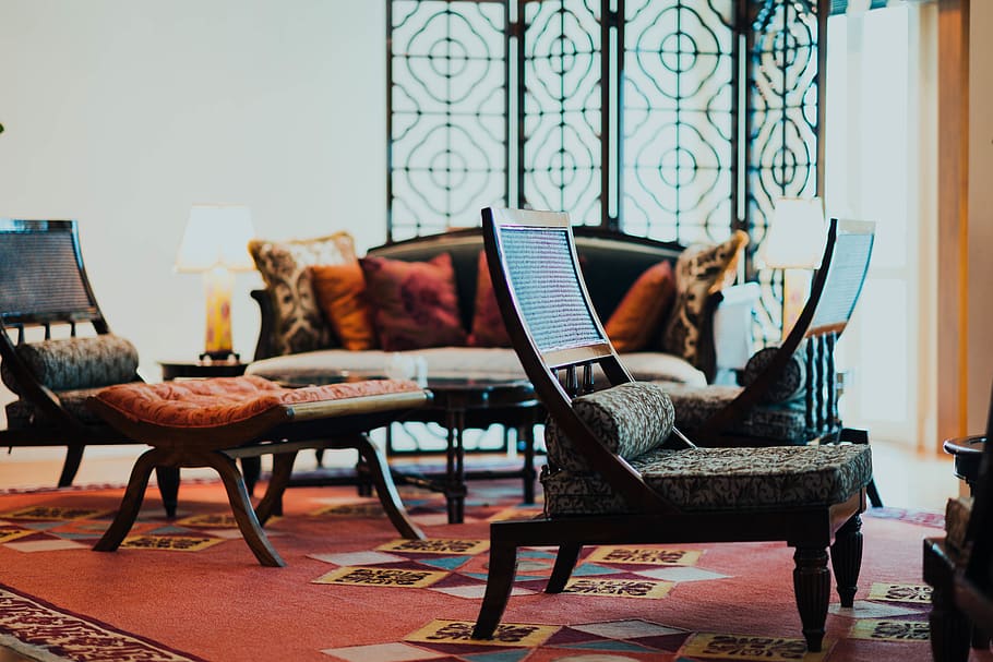 empty chair, furniture, indoors, table, computer, seat, home interior HD wallpaper