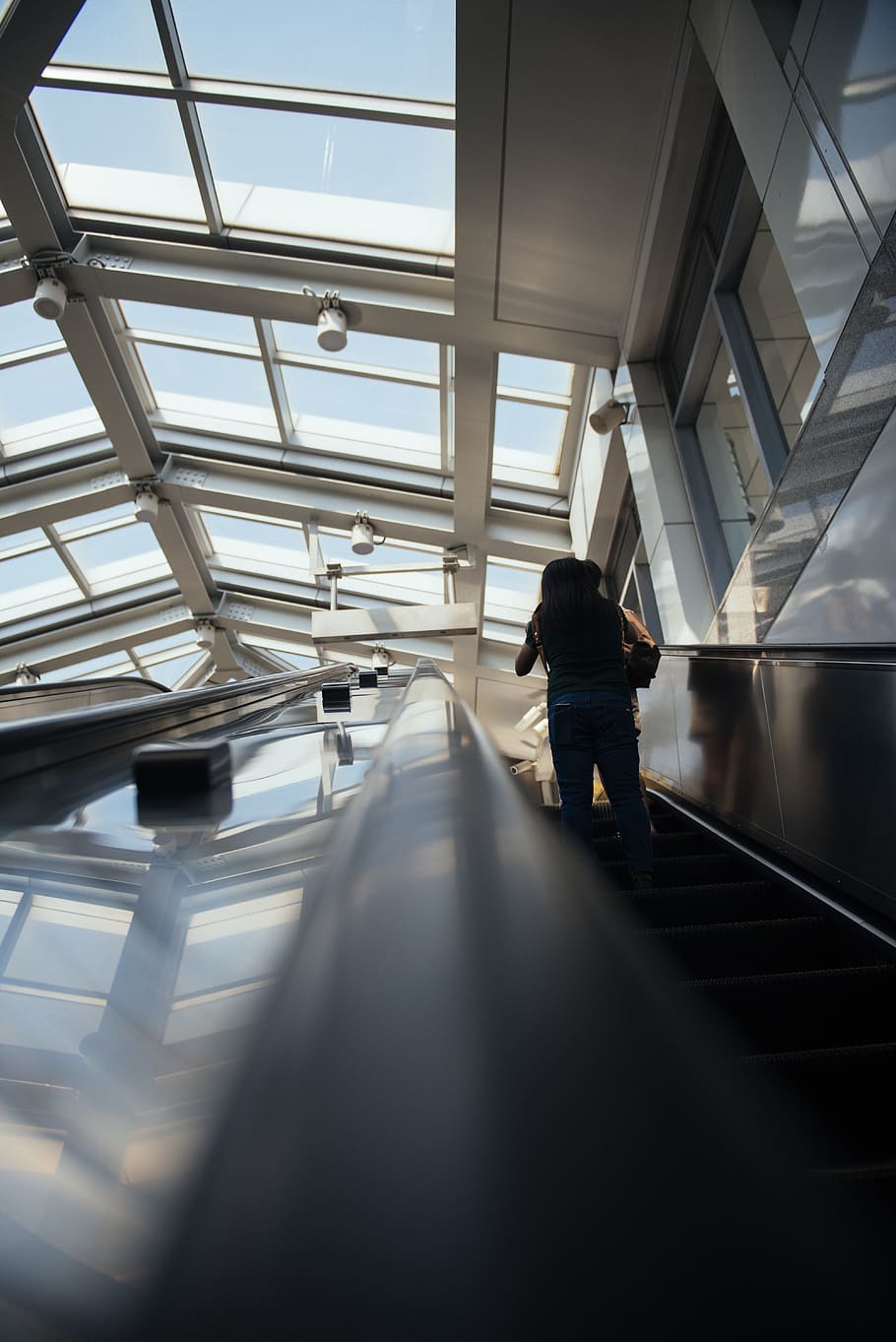 person standing escalator, human, people, skylight, building HD wallpaper