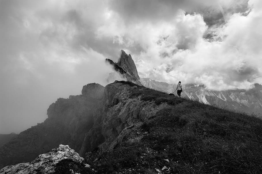 cloud - sky, real people, leisure activity, rock, one person HD wallpaper