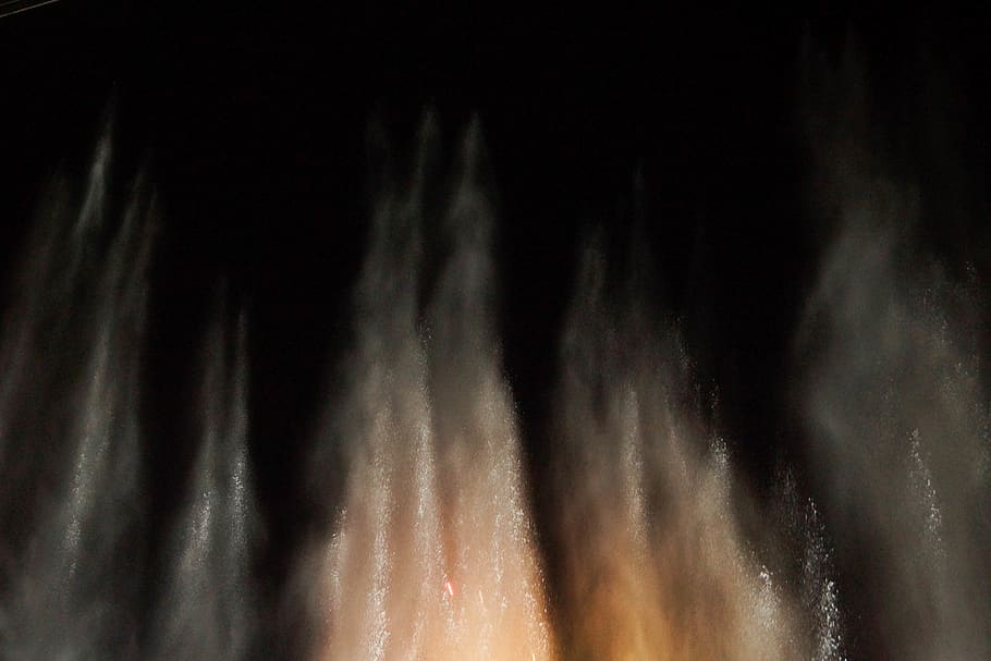 sky, water, splash, night, motion, no people, celebration, dark HD wallpaper