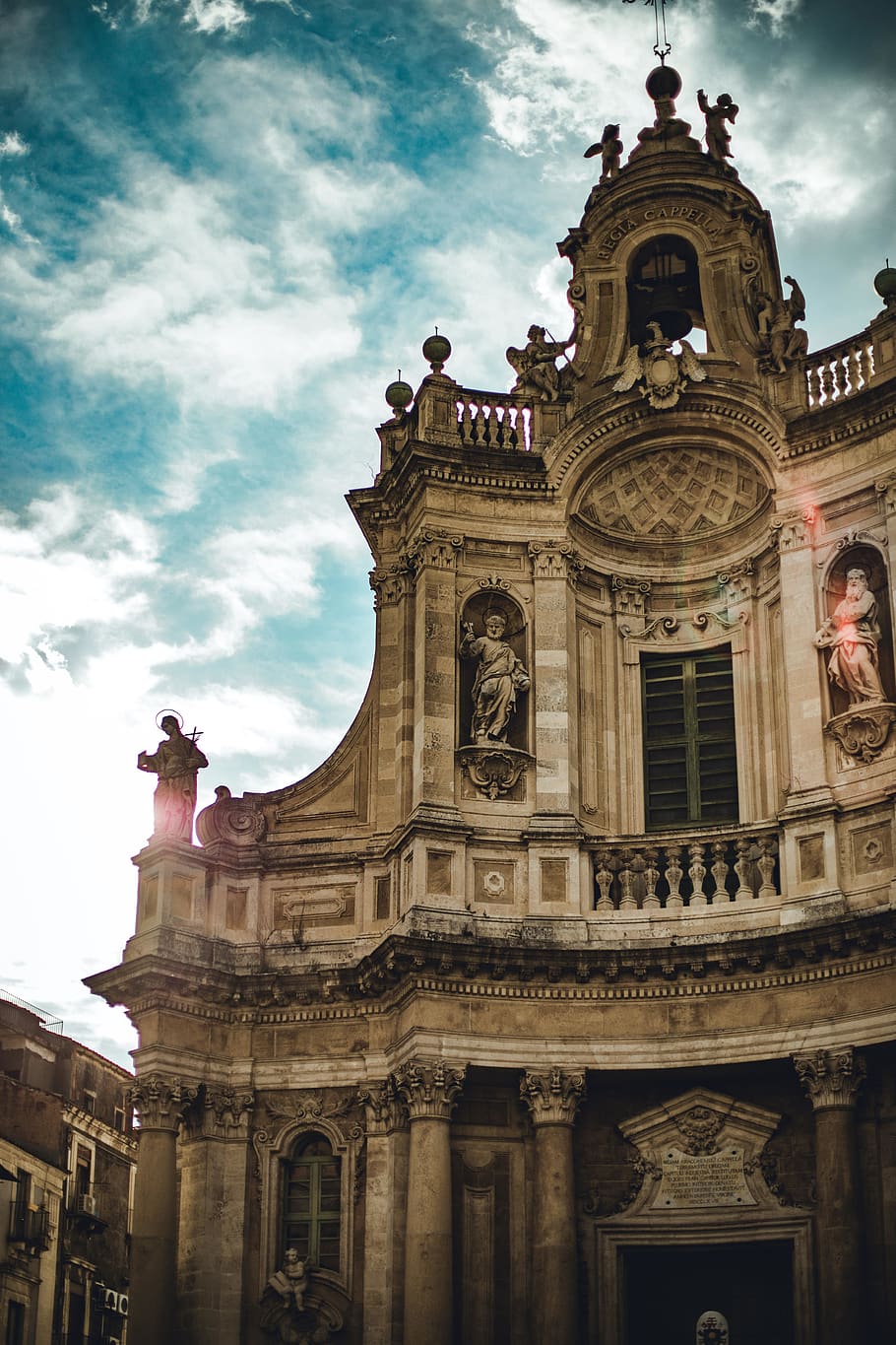 beige concrete cathedral, architecture, built structure, building exterior HD wallpaper