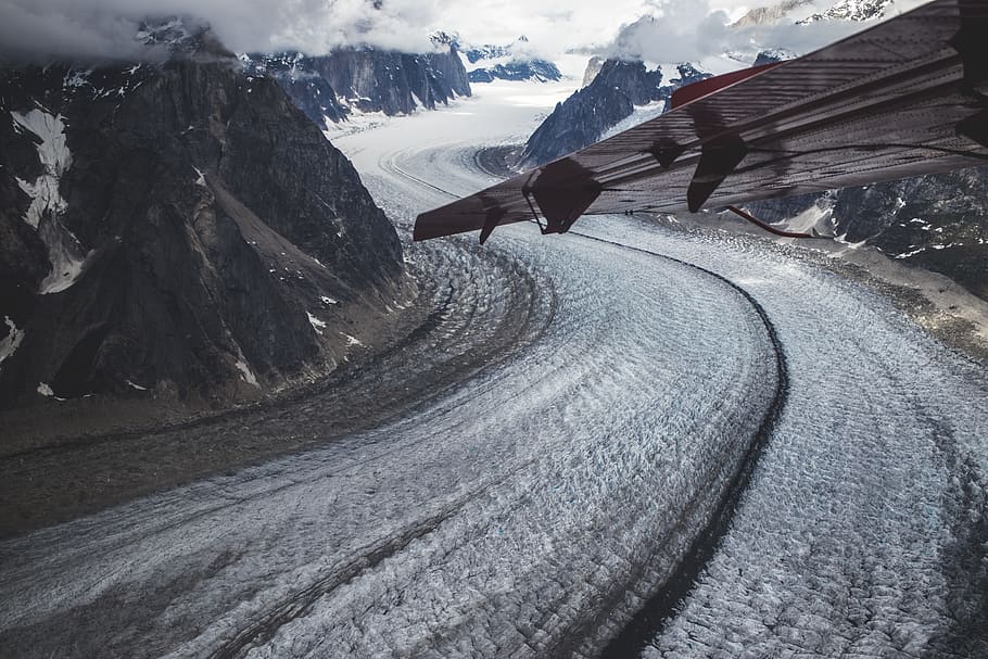mountain, wing, valley, cloudy, ice, snow, rock, nature, european Alps HD wallpaper