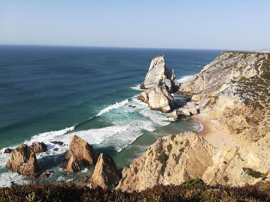 waves splashing on brown rocks, promontory, nature, cliff, ocean HD wallpaper
