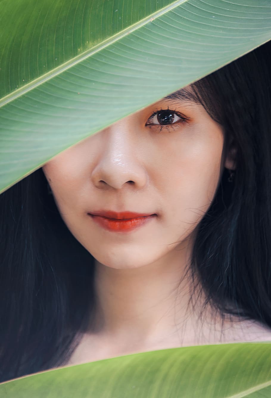 Woman Behind Banana Leaves, attractive, beautiful, beauty, cute HD wallpaper