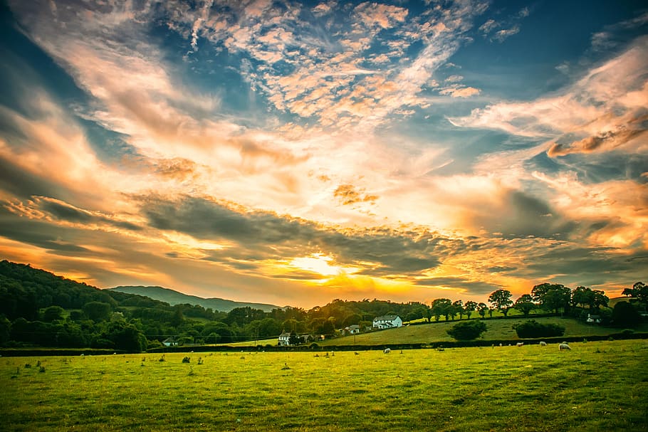Grey Cloudy Sunset Sky over the Farm Field, clouds, cloudy sky HD wallpaper