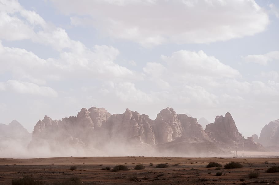 brown cliff under white sky, nature, outdoors, weather, jordan HD wallpaper