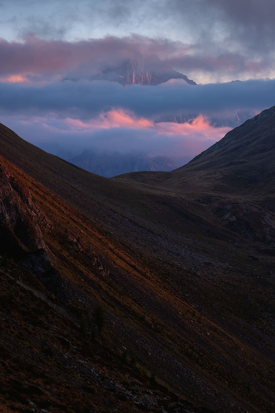 mountain under cloudy skies, sunset, sunrise, valley, outdoors HD wallpaper