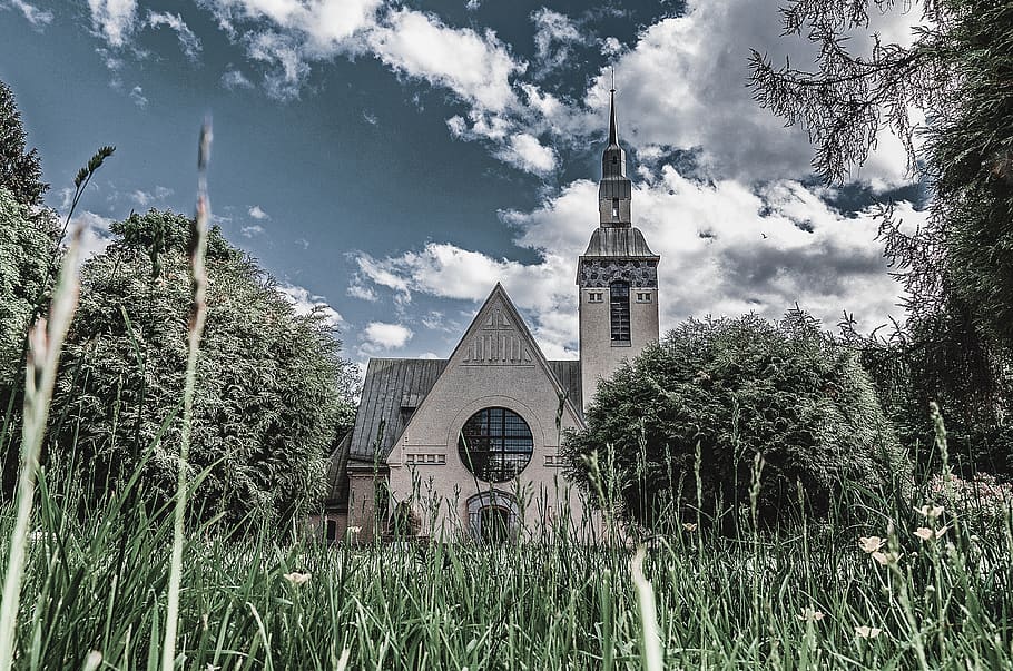 building, architecture, spire, steeple, tower, plant, grass HD wallpaper