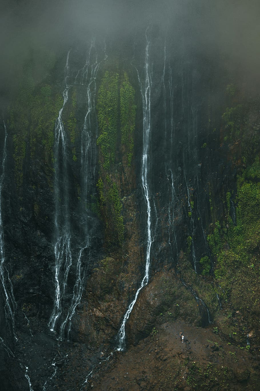 aerial photography of waterfalls, person, cliff, mist, misty HD wallpaper