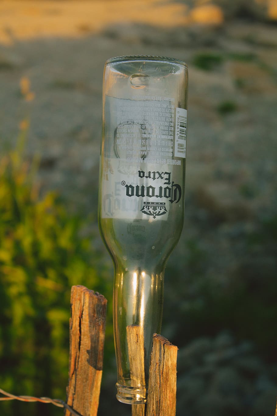 bottle, glass, fence, reflection, beach, summer, text, western script HD wallpaper