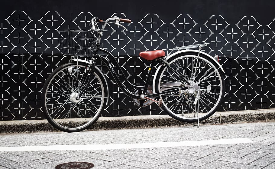 black and gray bike parked near black wall, bicycle, pattern HD wallpaper