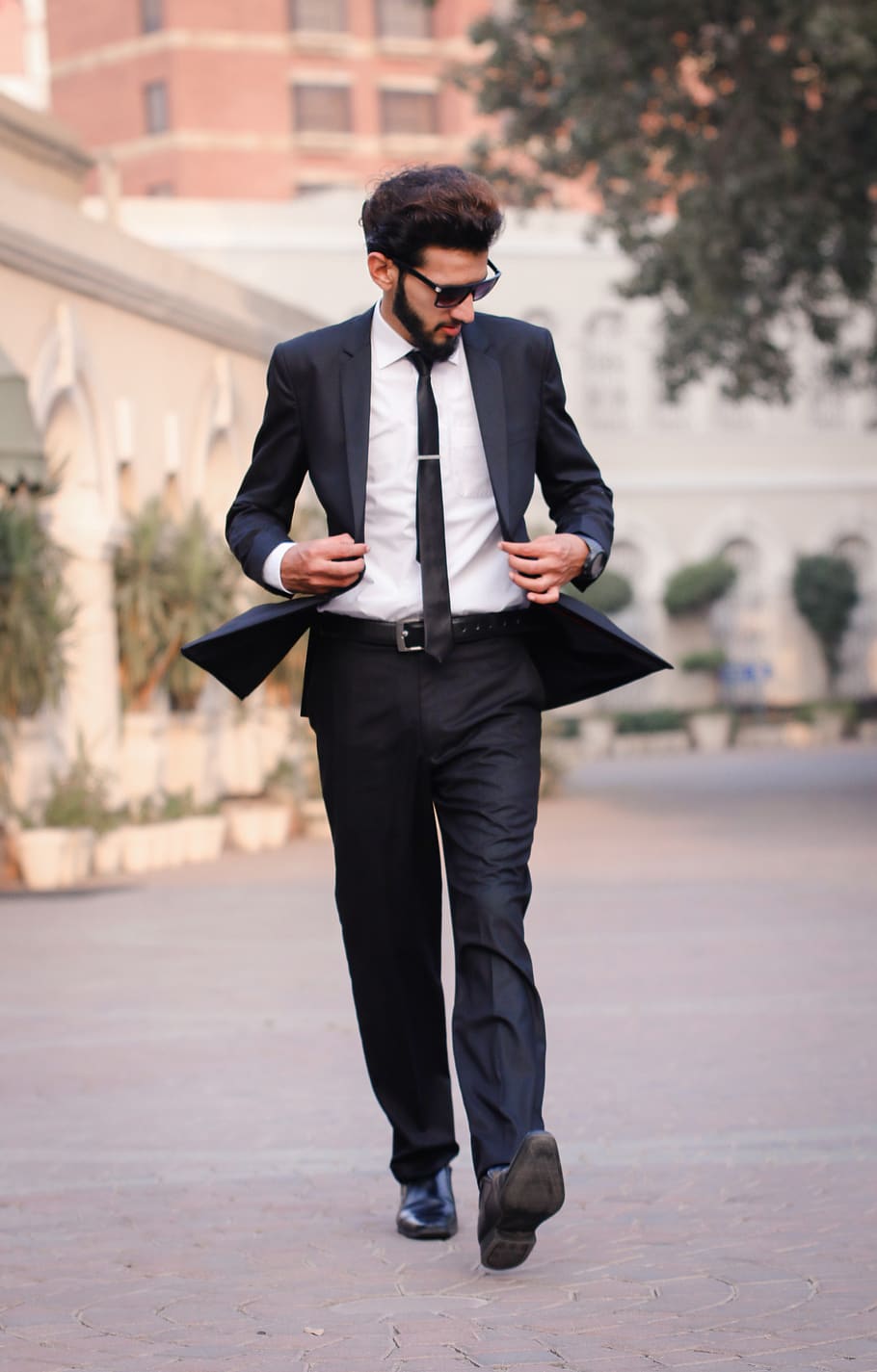 man, fashion, business, suit, tie, lifestyle, fine-looking, HD wallpaper