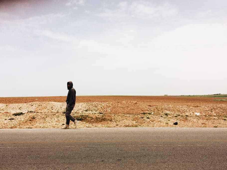 jordania, walking, minimalist, alone, desert, road, sky, one person, HD wallpaper