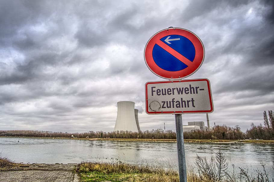 traffic sign, no parking, prohibited, fire engine, escape route HD wallpaper