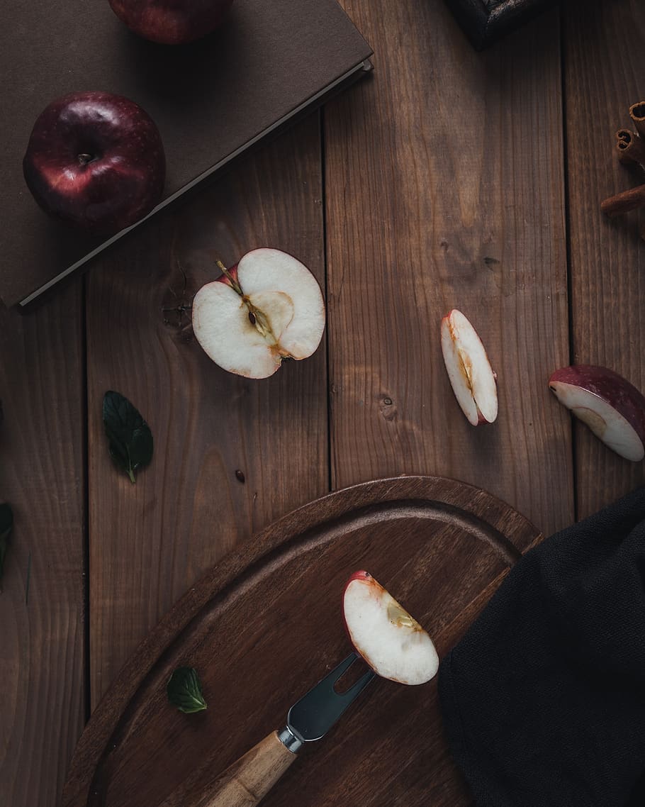 sliced apple fruit beside cutting board, food and drink, healthy eating HD wallpaper