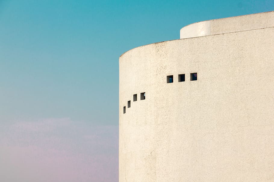 white concrete building, built structure, architecture, sky, building exterior HD wallpaper