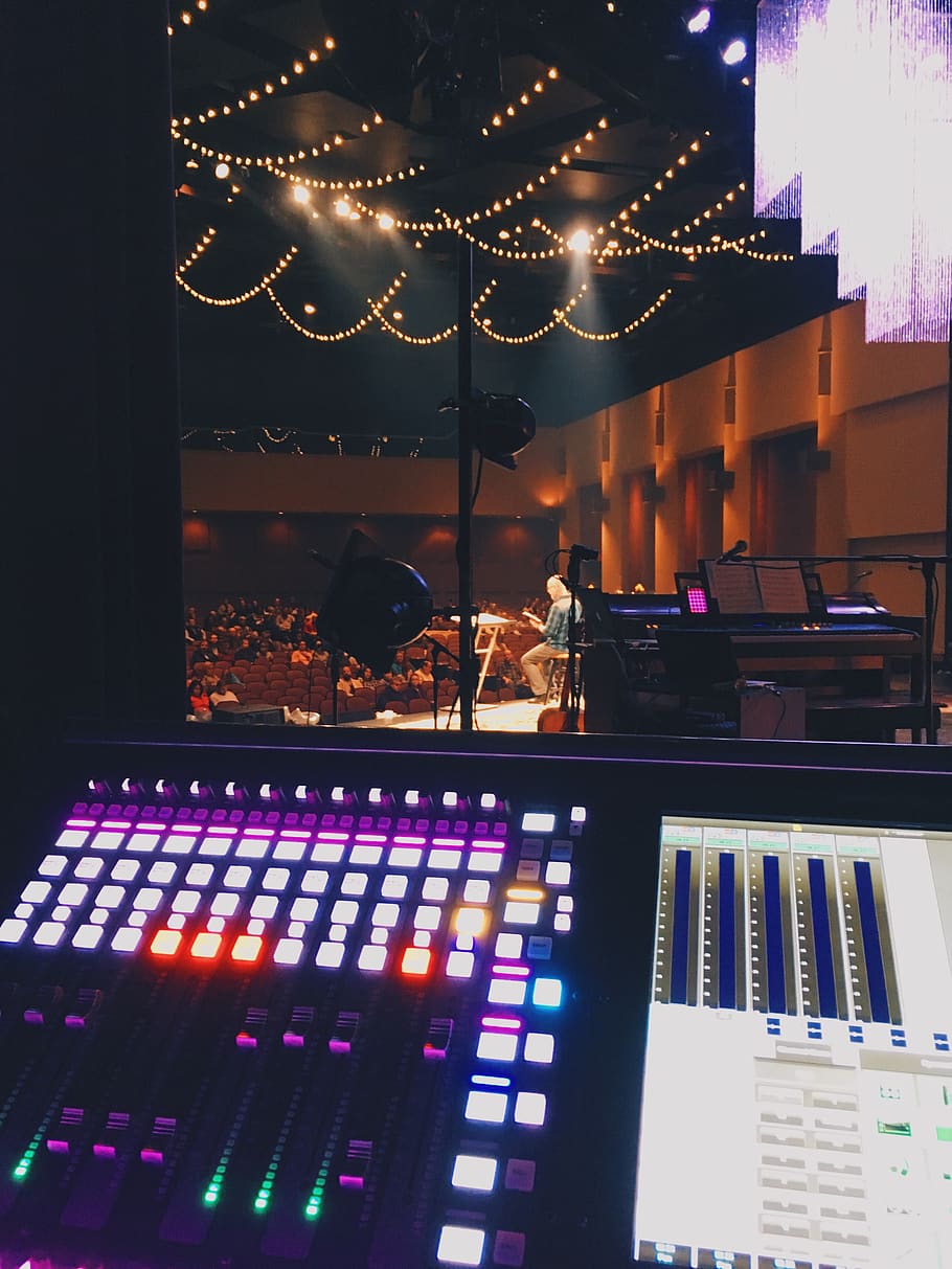 lights, stage, show, pastor, church, christcommunity, monitor HD wallpaper