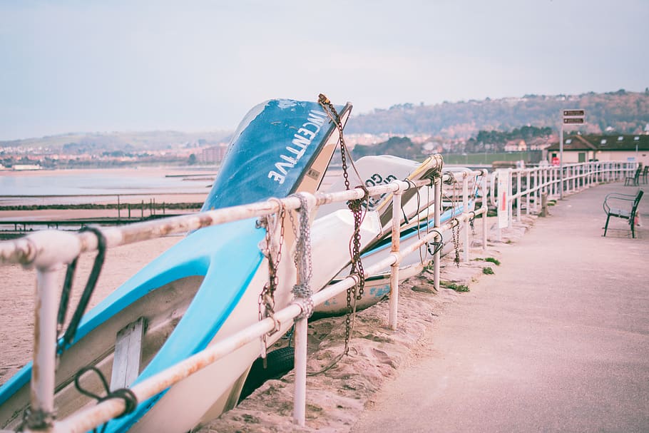 Photo of White and Blue Boats Beside White Railings, beach, chains HD wallpaper