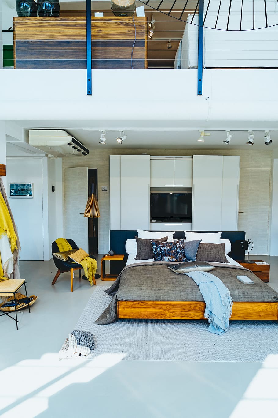 brown wooden bed frame, interior, building, room, bedroom, sunlight HD wallpaper