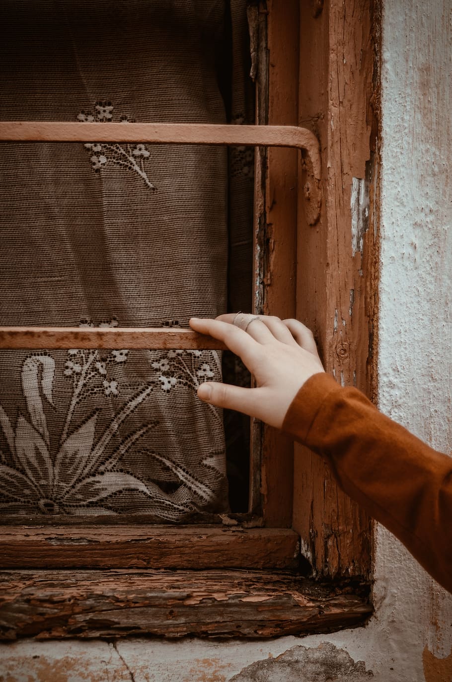 Hand Holding Window, abandoned, broken, building, decay, facade HD wallpaper