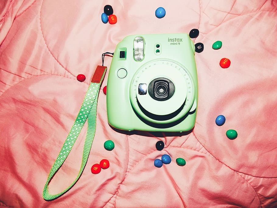 Instax mini 2. Цвета инстакс мини 12 зеленый. Instax Mini Wildberries.