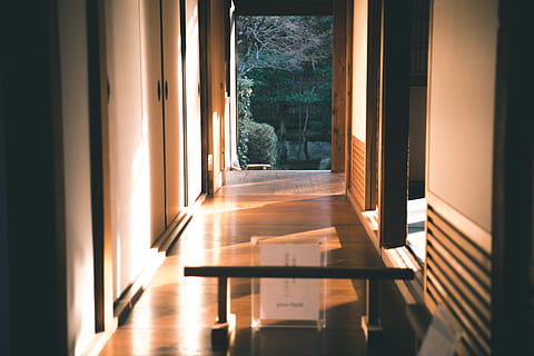 White Wooden Closed Door, architecture, blur, clean, contemporary HD wallpaper