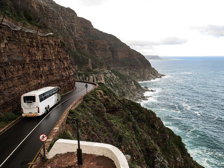 White Bus on Road Near Cliff, bay, cliff coast, cliffs, dark HD wallpaper