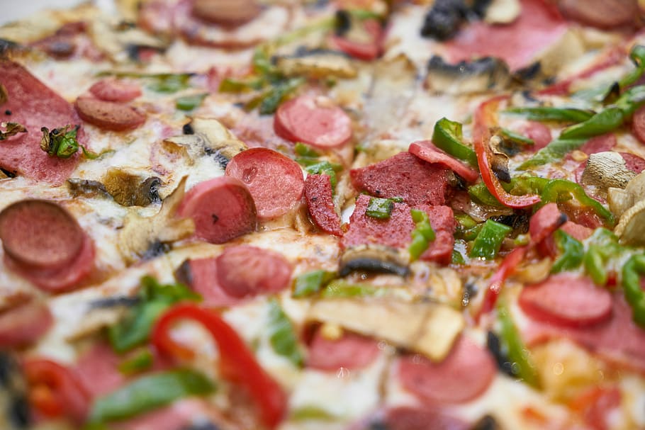 Pizza , classic, cuisine, delicious, dinner, epicure, food, lunch HD wallpaper