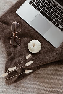 Laptop, glasses & small white pumpkin, macbook, macbook pro HD wallpaper