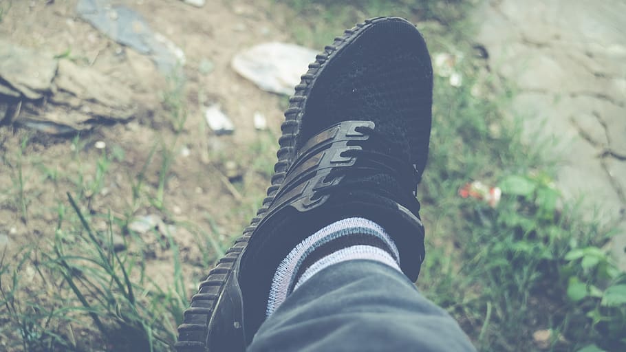 low section, human leg, human body part, shoe, one person, personal perspective HD wallpaper