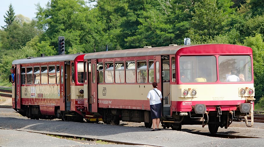 train, wagon, motor, stop, station, track, the conductor, railway HD wallpaper