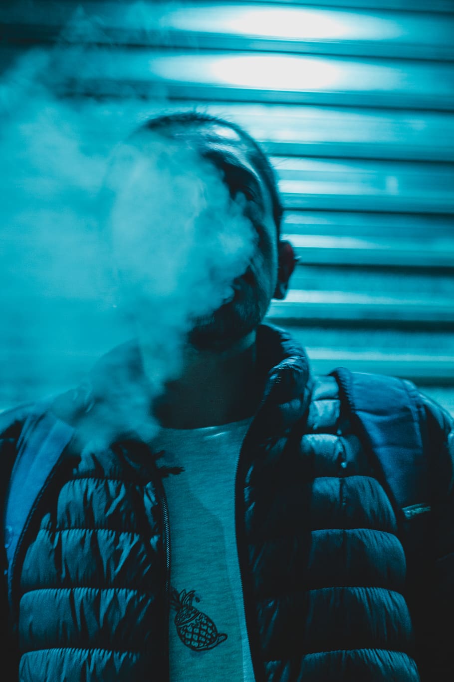 man blowing smoke, human, person, people, chile, villa alemana HD wallpaper