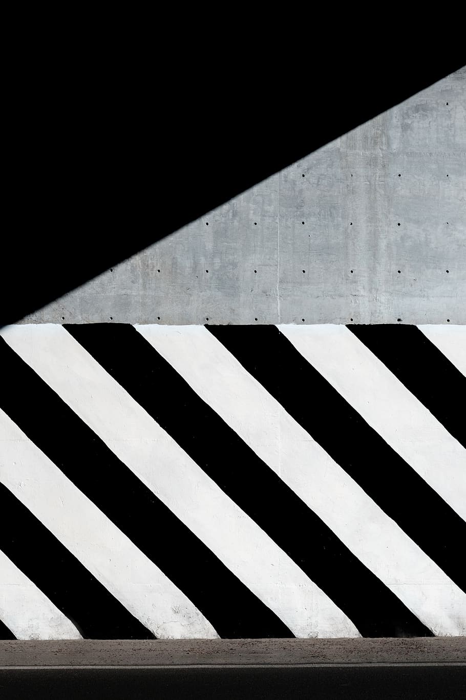 white and black diagonal striped paint on wall, pattern, no people, HD wallpaper