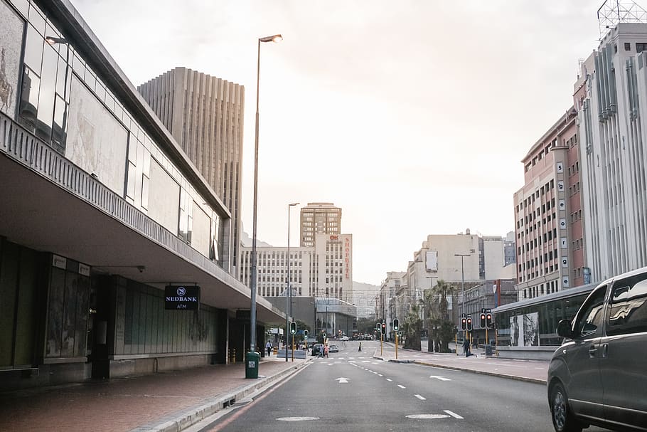 empty street during daytime, road, car, light, avenue, blvd, adventurer HD wallpaper